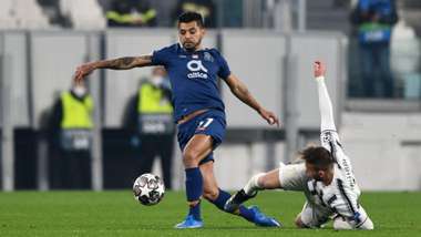 Tecatito Corona Juventus Porto