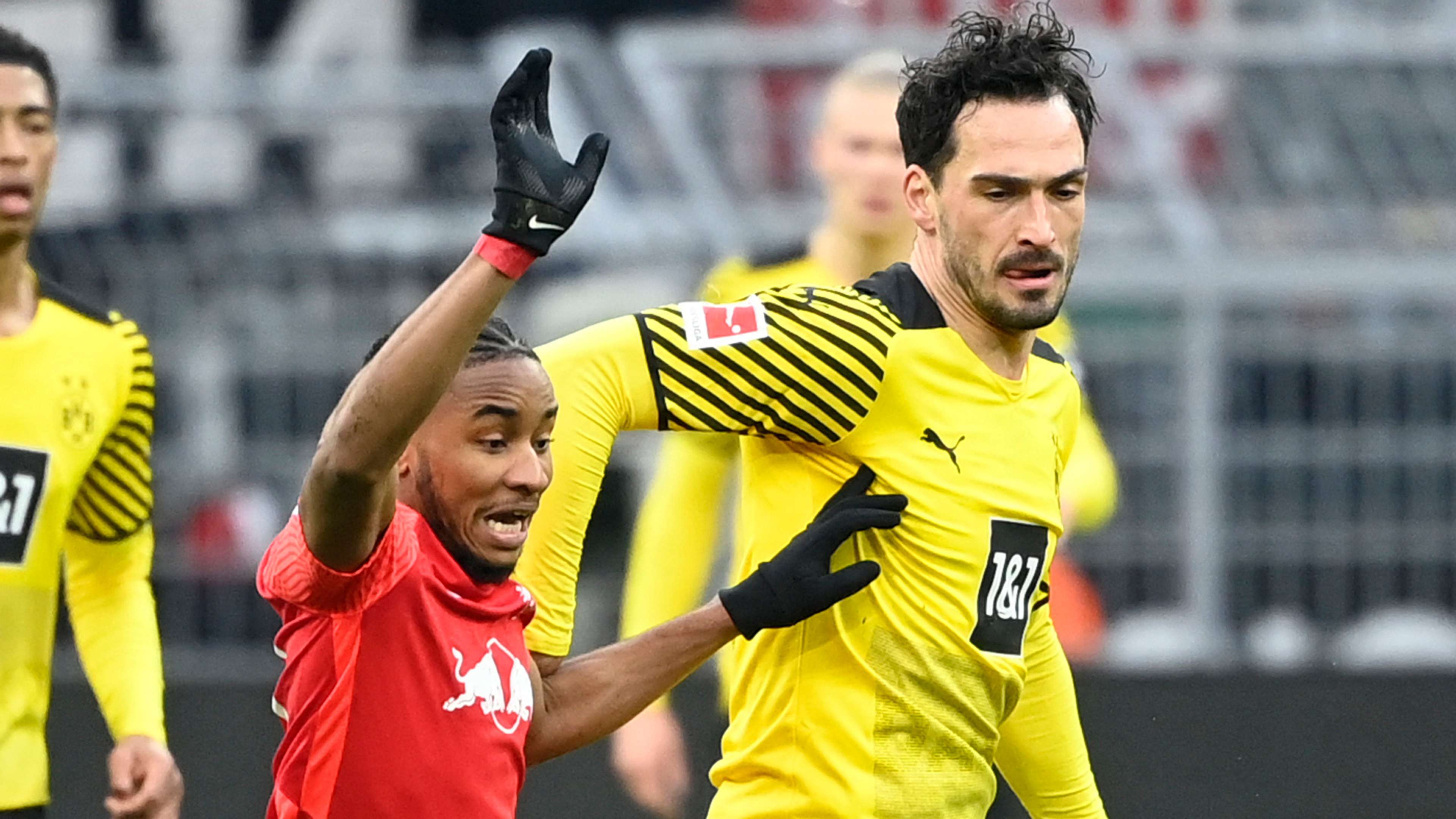 Nkunku Leipzig Hummels Borussia Dortmund 0422