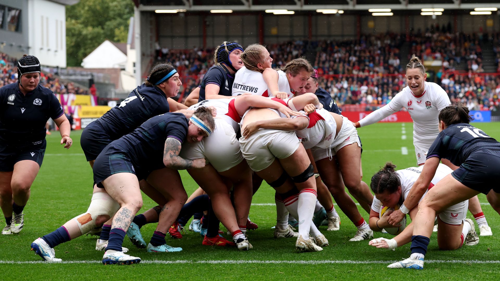 Amy Cokayne of England dives over the line to score her team's fifth try during the Women's Rugby World Cup 2025 Quarter Final match