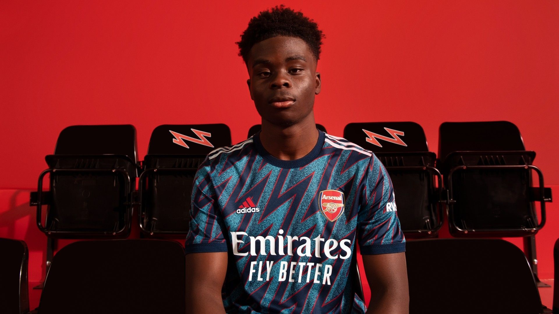 Bukayo Saka Arsenal third kit 2021-22