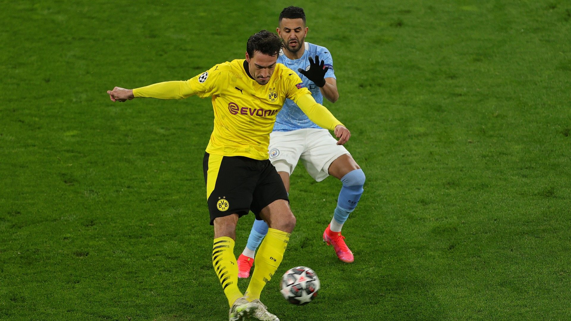 Mats Hummels Riyad Mahrez Dortmund Manchester City