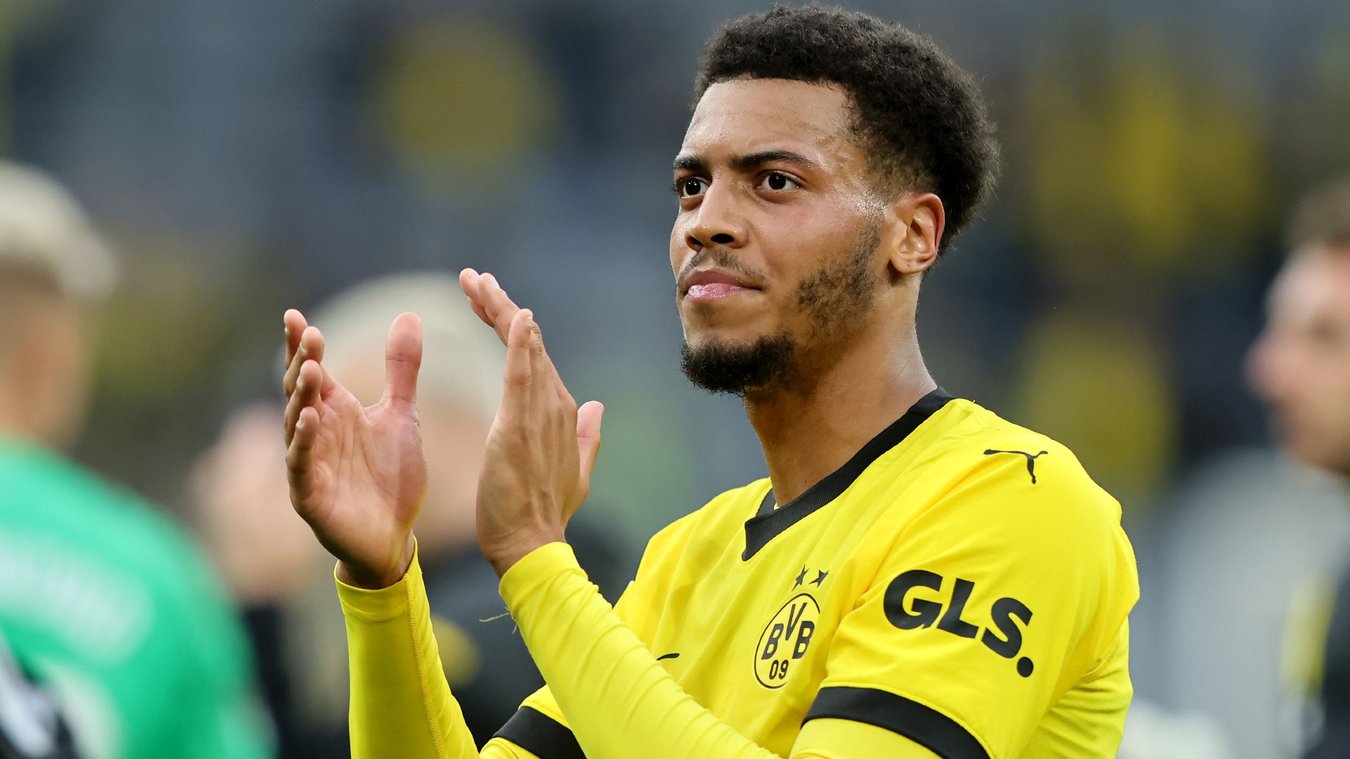 FELIX NMECHA BORUSSIA DORTMUND
