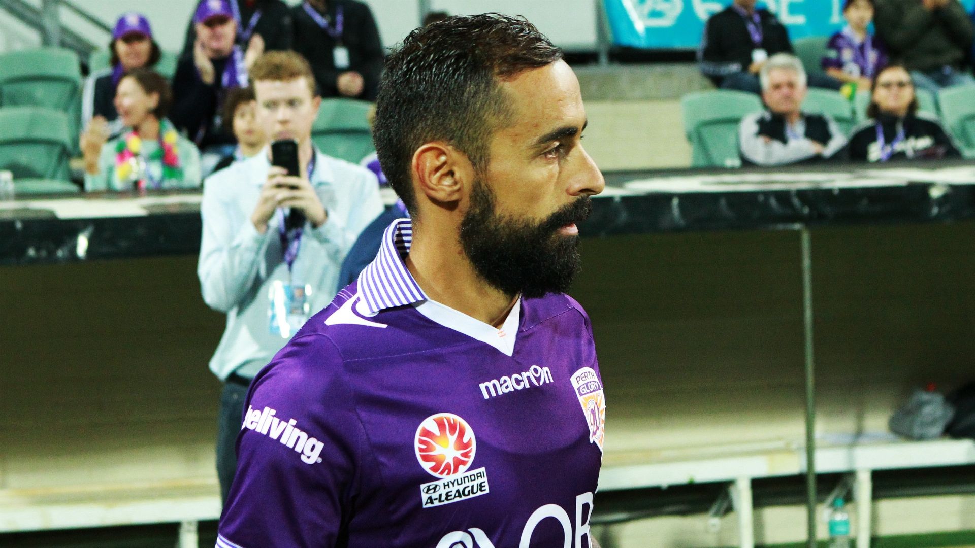 Diego Castro Perth Glory v Brisbane Roar A-League 08042017