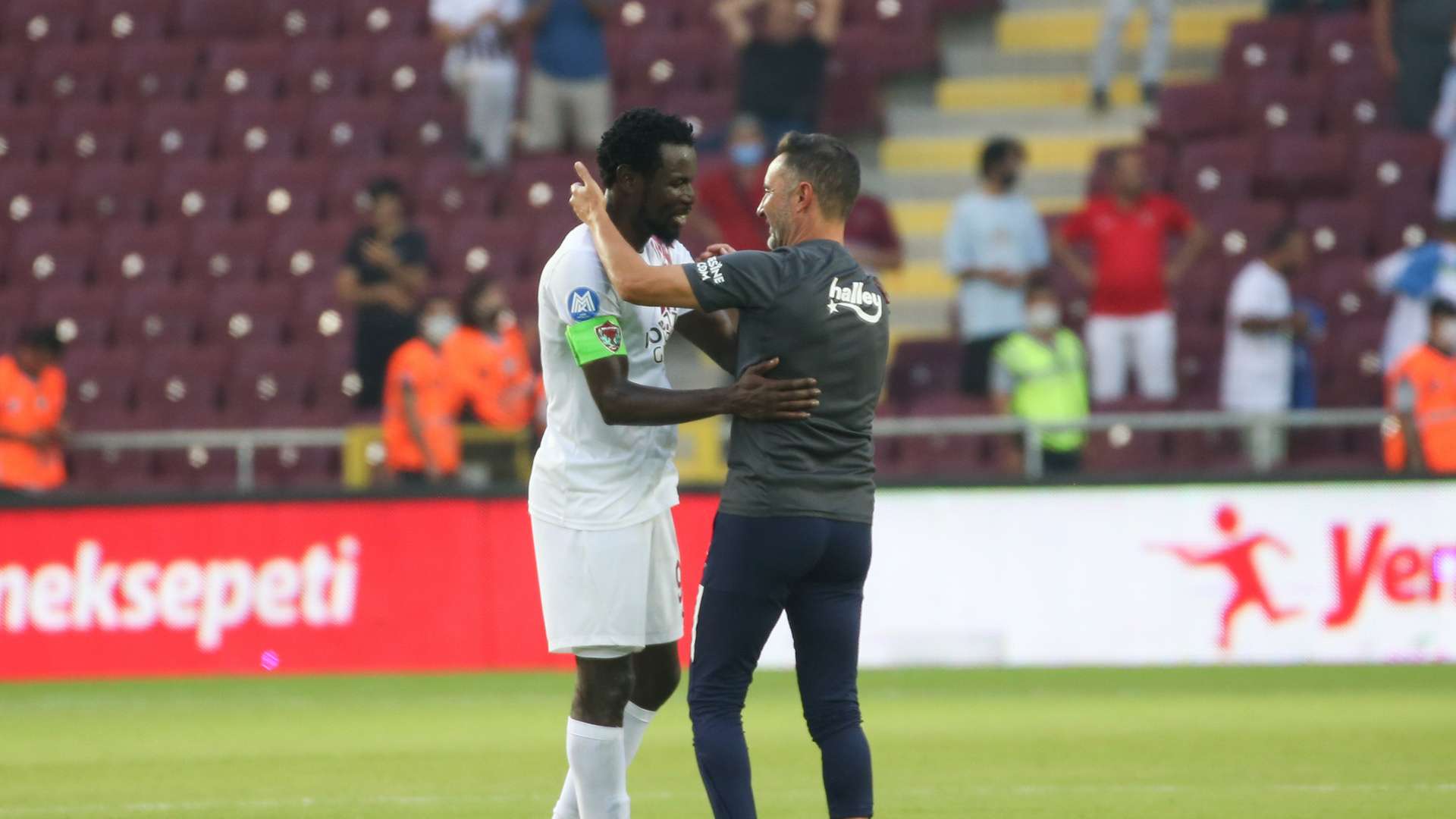 Mame Biram Diouf Vitor Pereira 2021/22