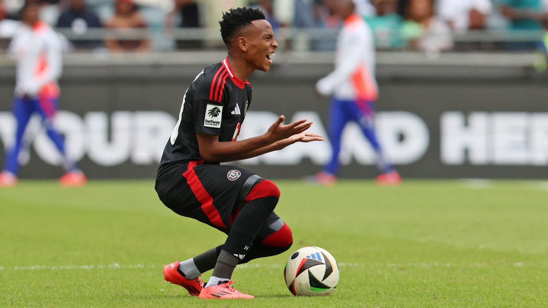 Former PSL star shares honest opinion on Orlando Pirates wonderkid Relebohile Mofokeng potentially joining LaLiga giants FC Barcelona - 'There are other teams better-suited for him' | Goal.com South Africa