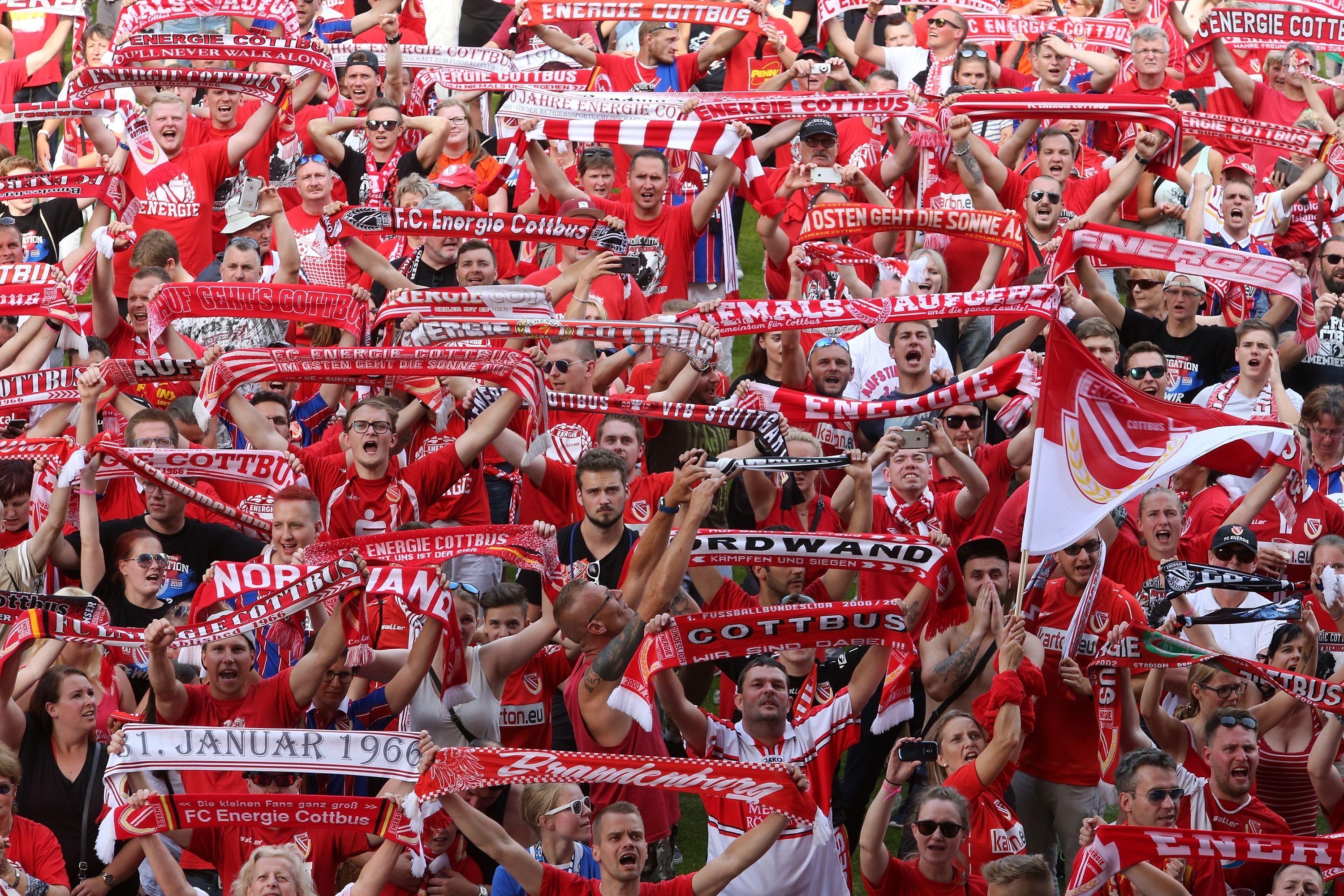 Energie Cottbus Fans 27052018