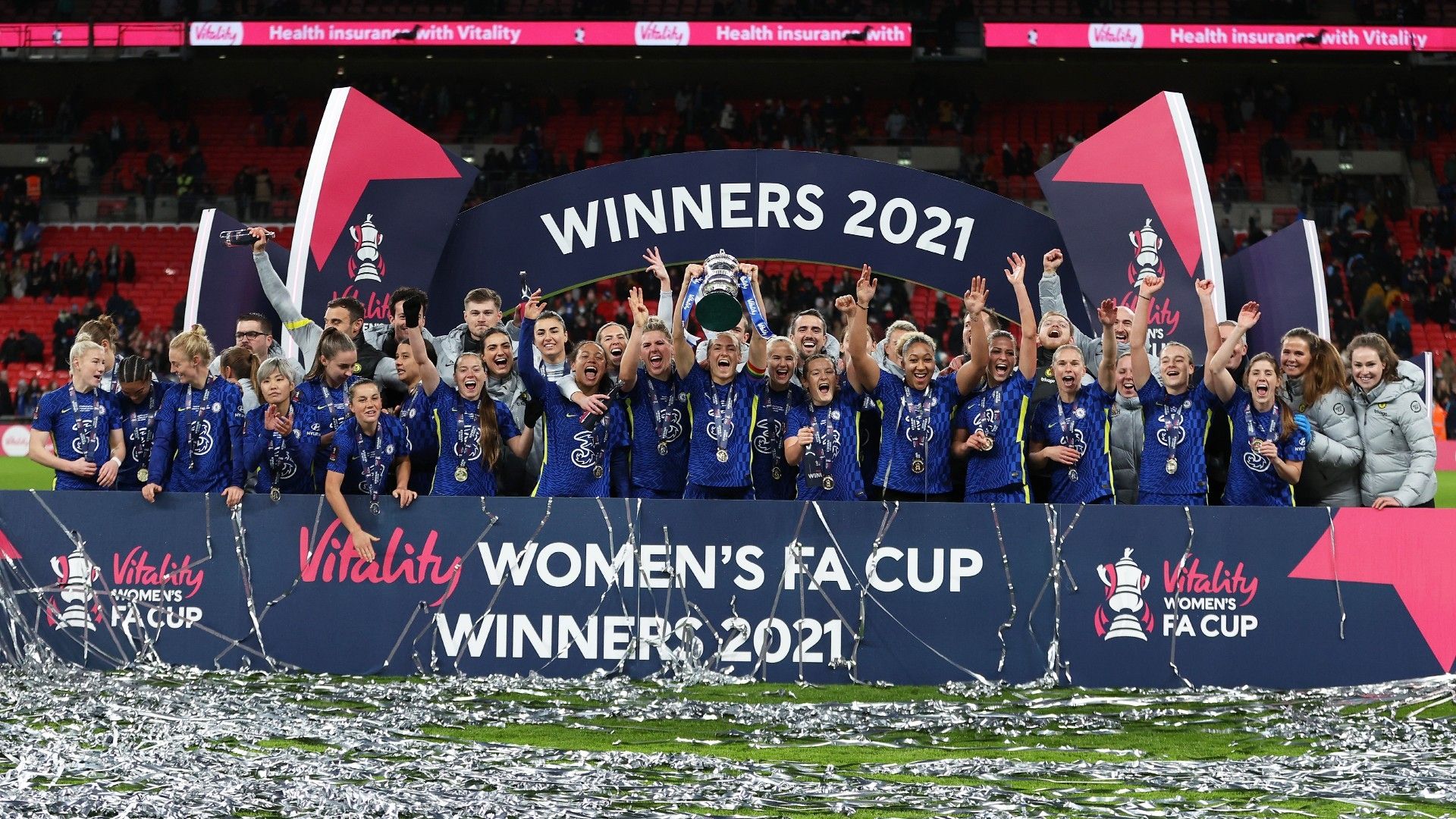 Chelsea FA Women's Cup final vs Arsenal 2020-21 celebrate