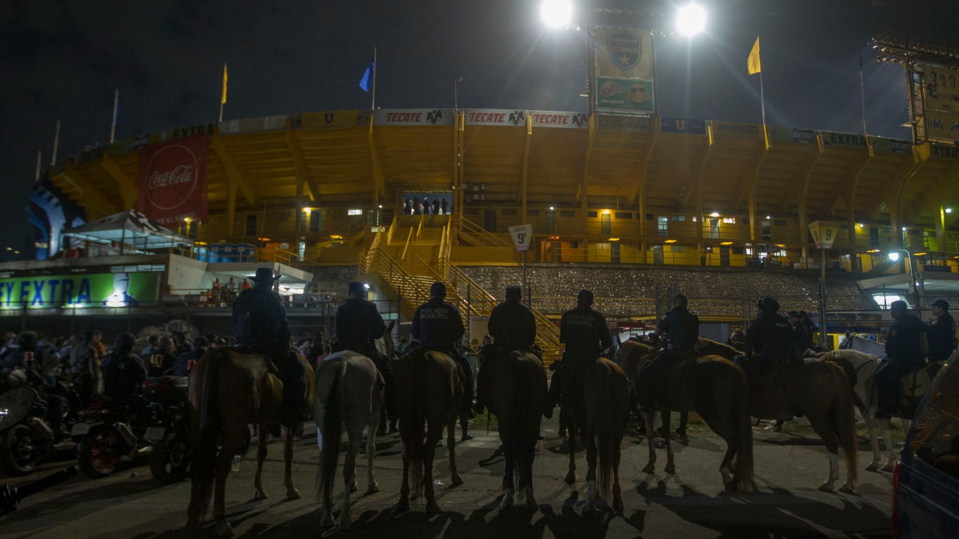 Tigres Estadio Universitario El Volcan violence
