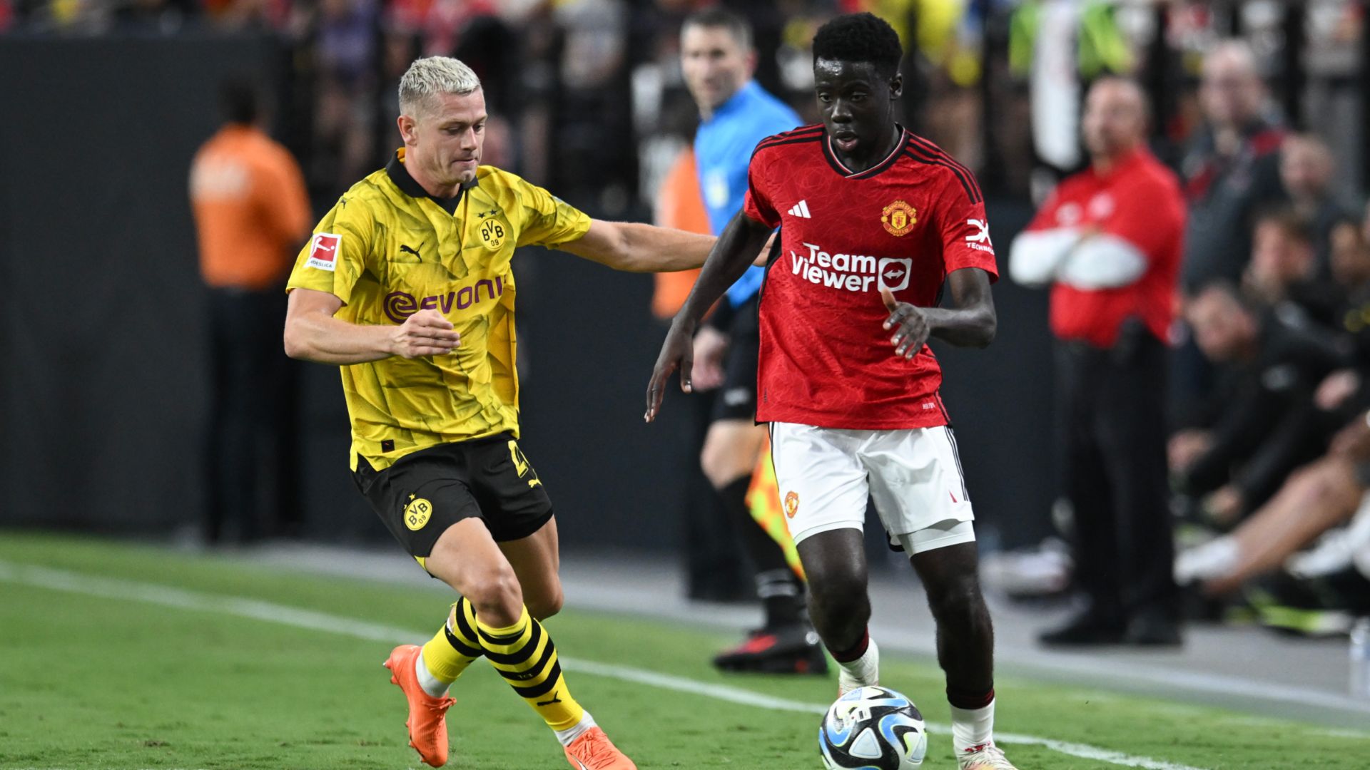 Omari Forson Manchester United 2023 Borussia Dortmund