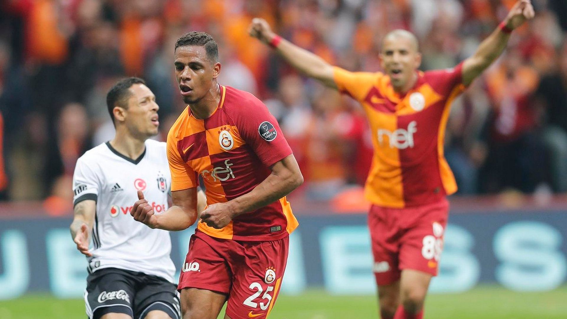 Fernando Reges Galatasaray Besiktas 4292018