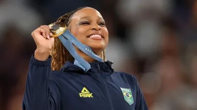 Rebeca Andrade, medal Paris 2024