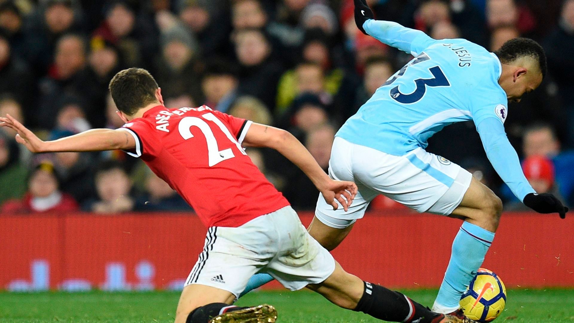 Gabriel Jesus Ander Herrera Manchester United Manchester City Premier League 10122017