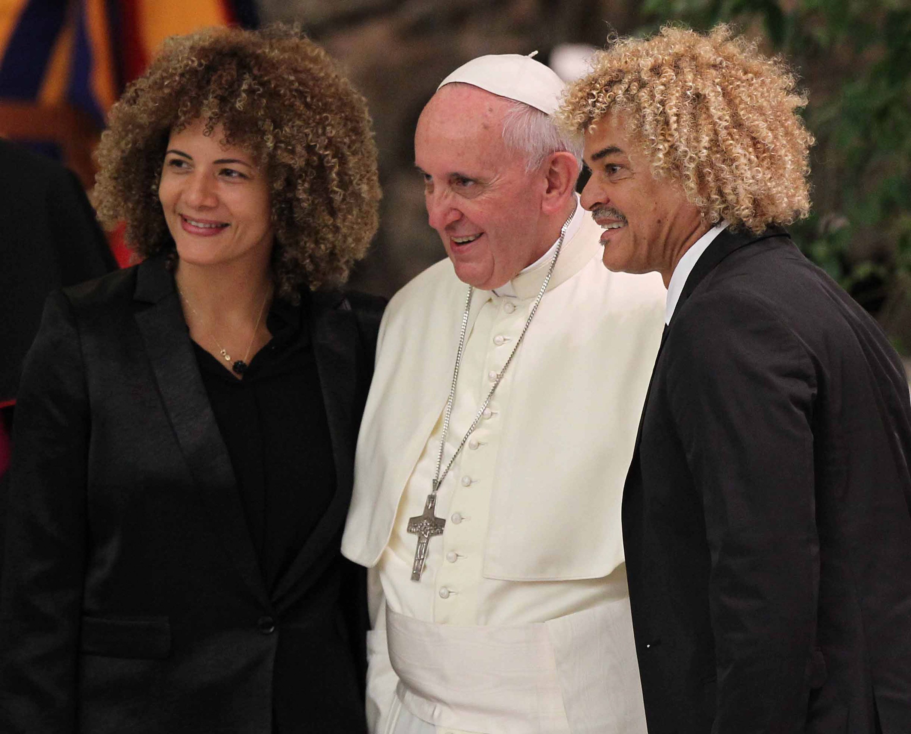 Carlos Valderrama Galería