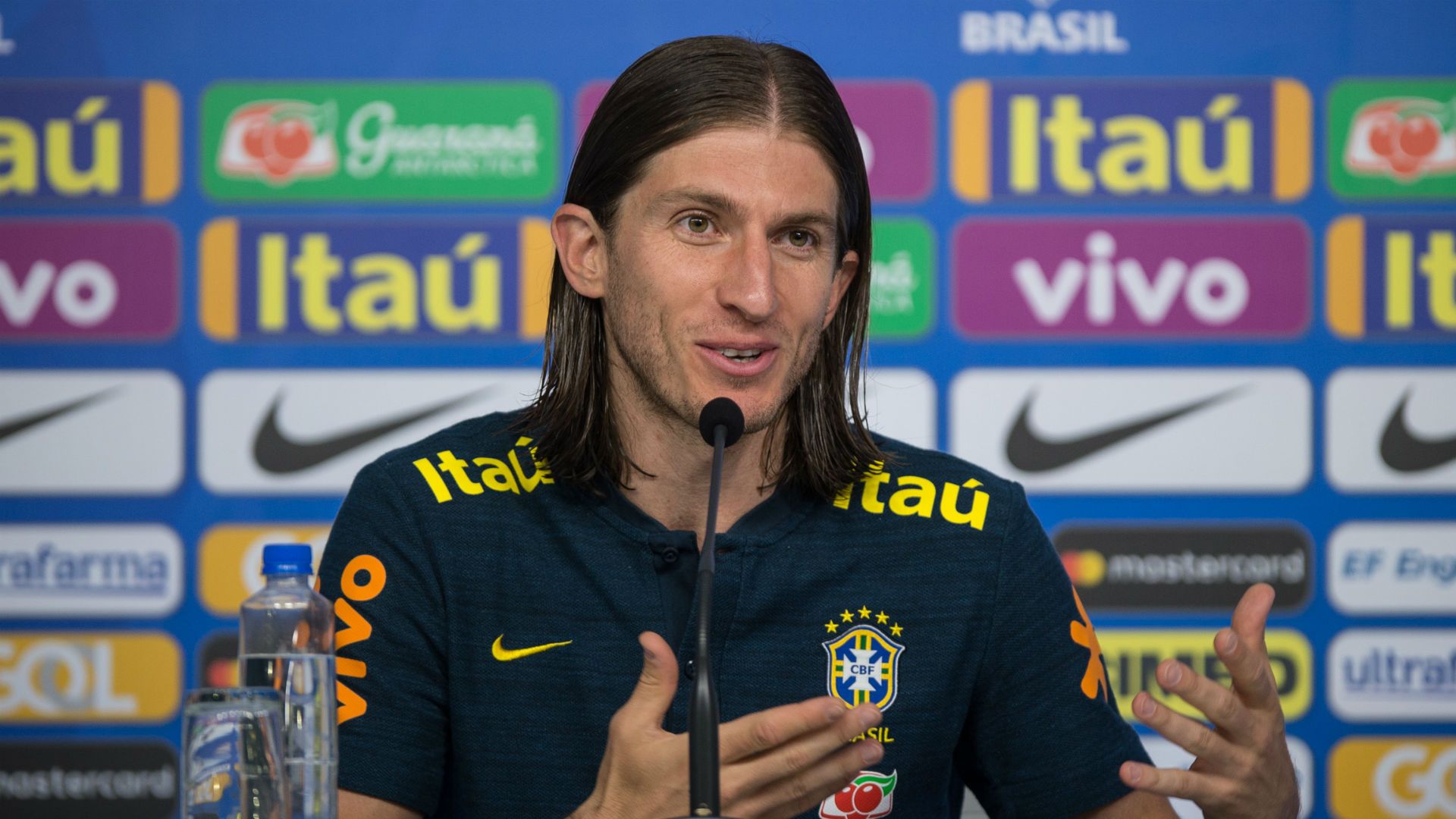 Filipe Luís Seleção Brasileira Granja Comary 25 05 2018
