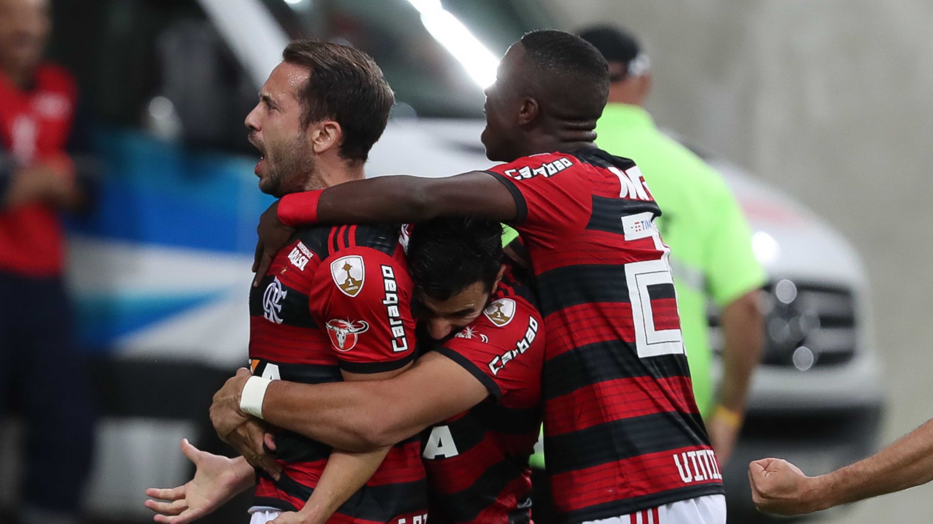 Everton Ribeiro Vinicius Junior Henrique Dourado Flamengo Emelec Copa Libertadores 16052018