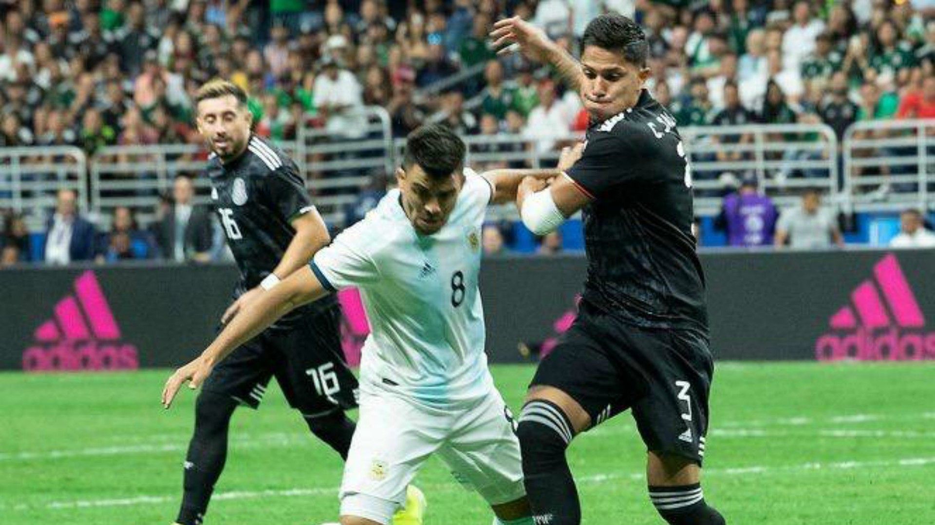 Carlos Salcedo México Selección mexicana