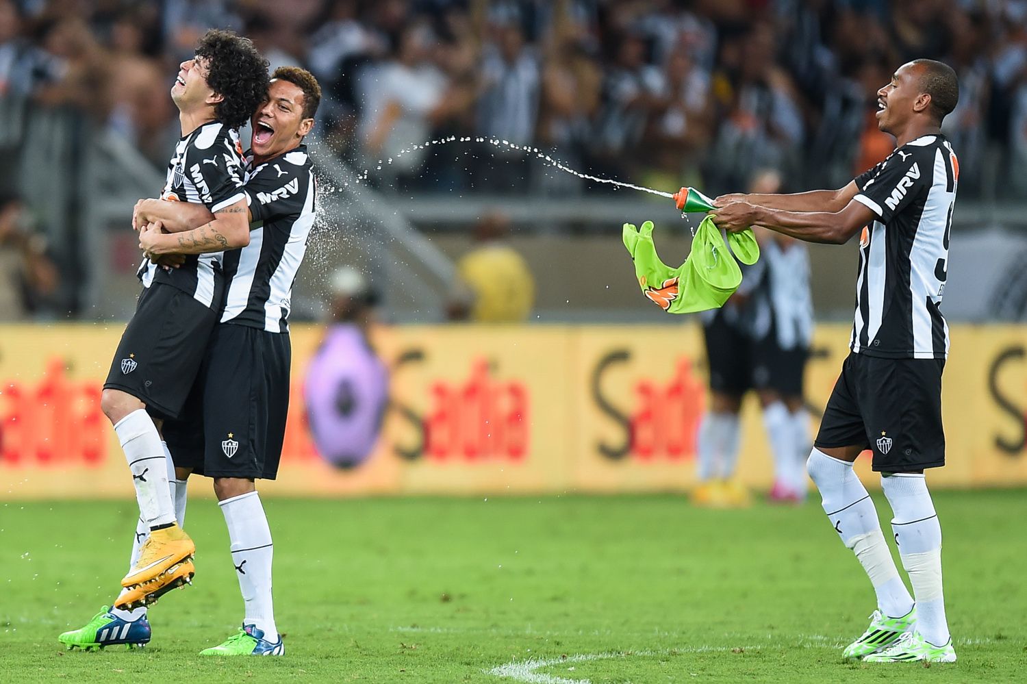 Luan Atlético-MG Flamengo Copa do Brasil semifinal 05112014