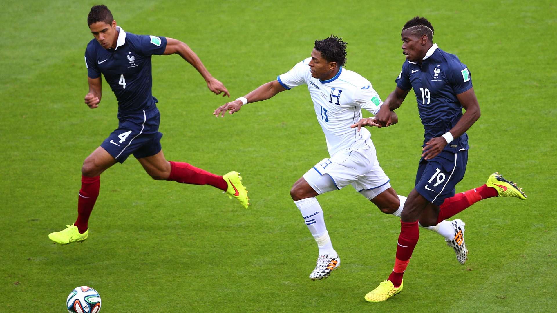 Paul Pogba Raphael Varane France