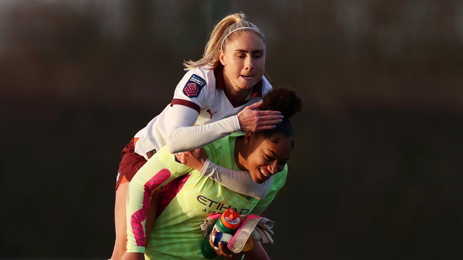 Steph Houghton Khiara Keating Manchester City women 2023-24