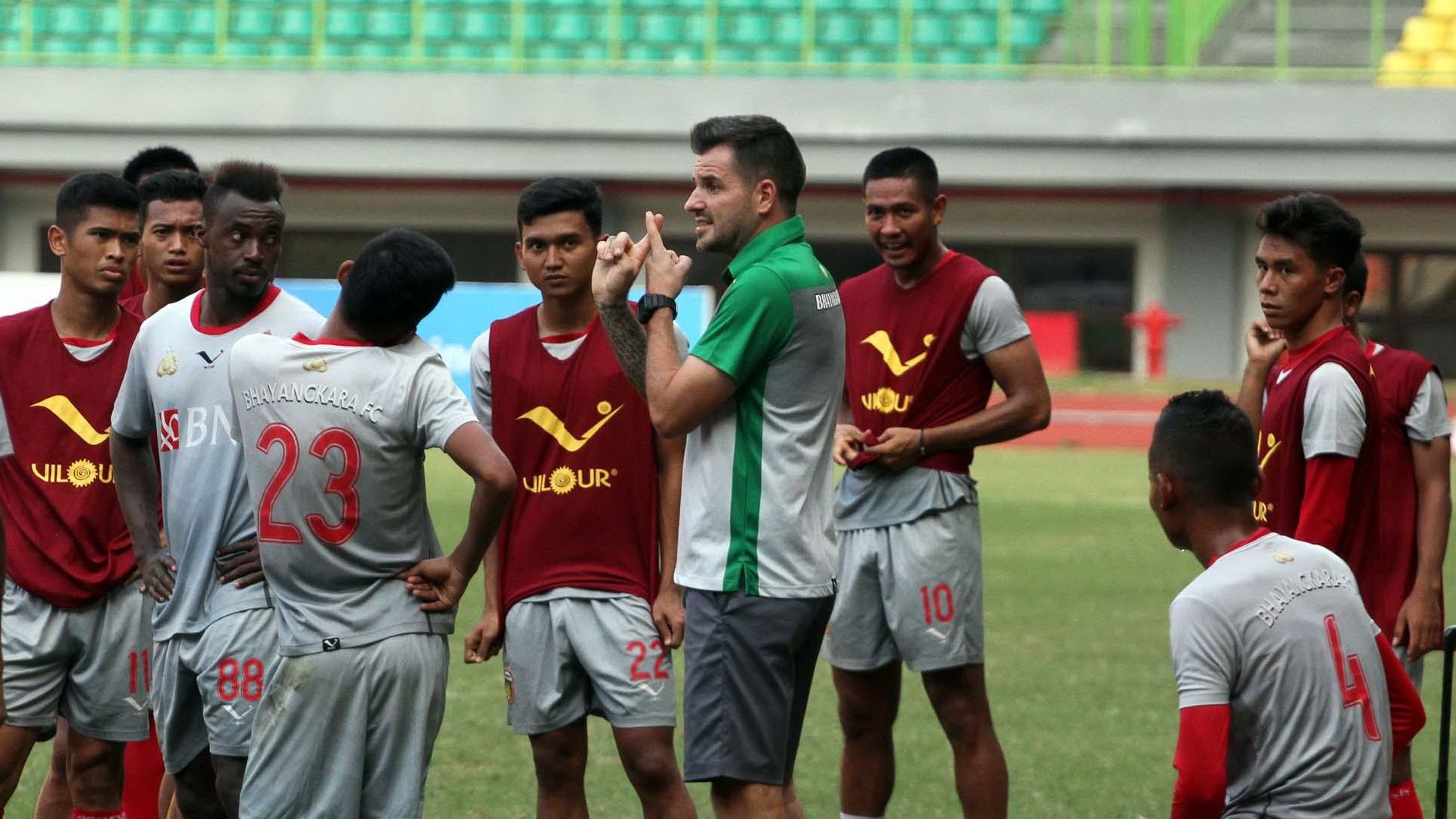 Simon McMenemy - Bhayangkara FC