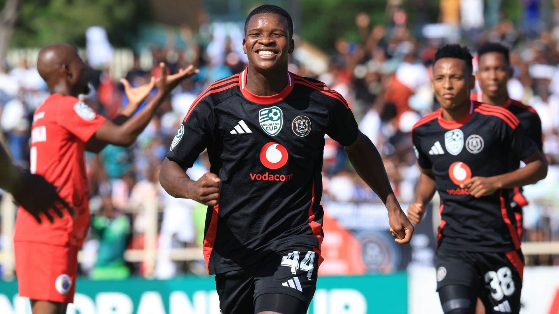 Jose Riveiro has unearthed another Orlando Pirates gem in bubbling Mbekezeli  Mbokazi as teenage defender taunts Mamelodi Sundowns - 'We knew they were  not gonna come out alive' | Goal.com South Africa