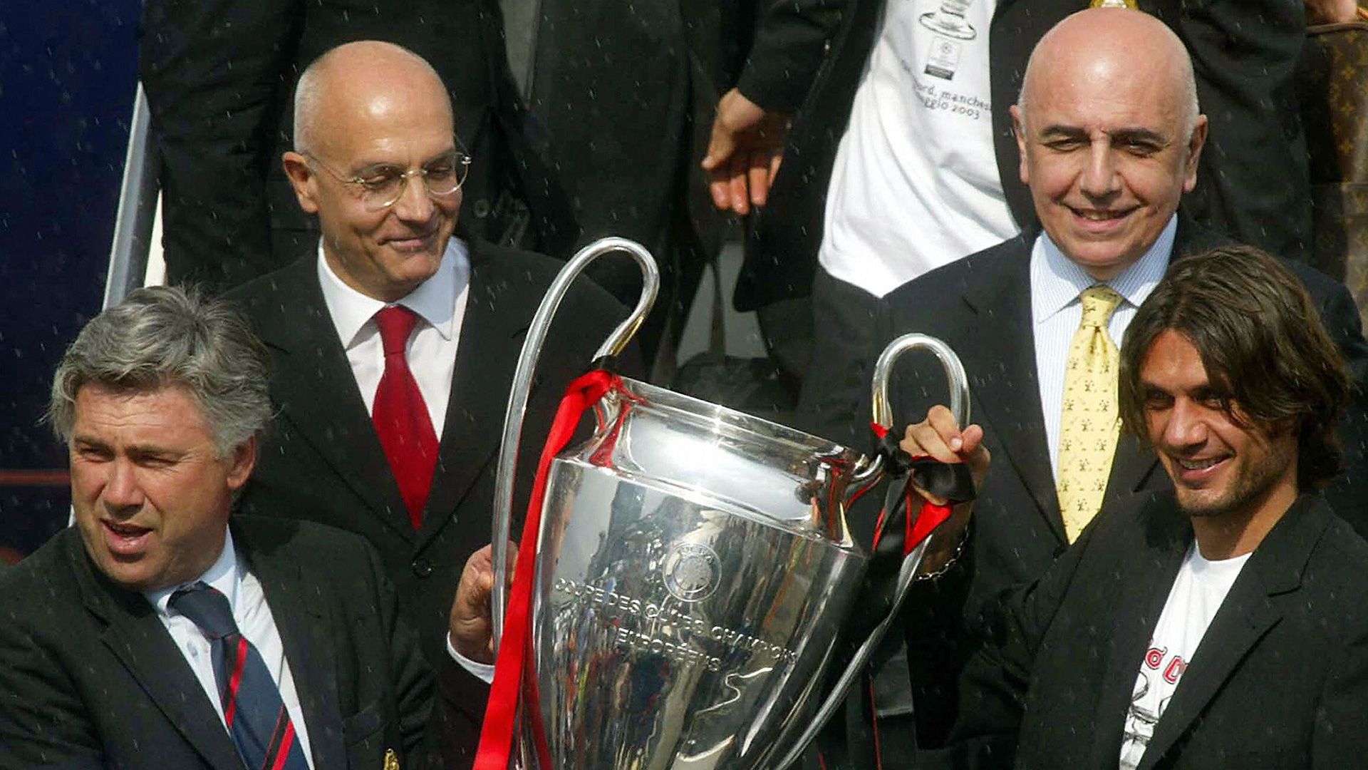 Ancelotti Maldini Milan Champions League Trophy