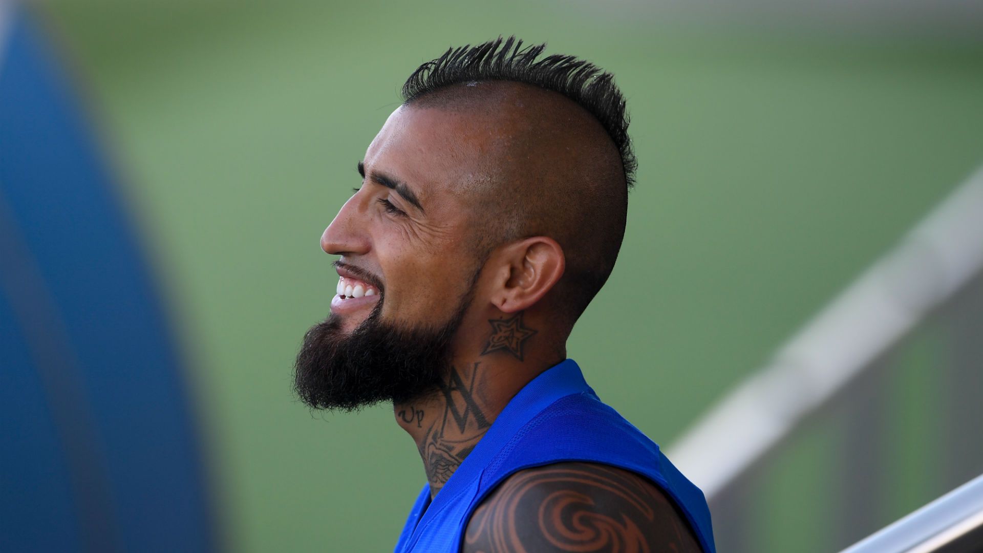 Arturo Vidal Barcelona training
