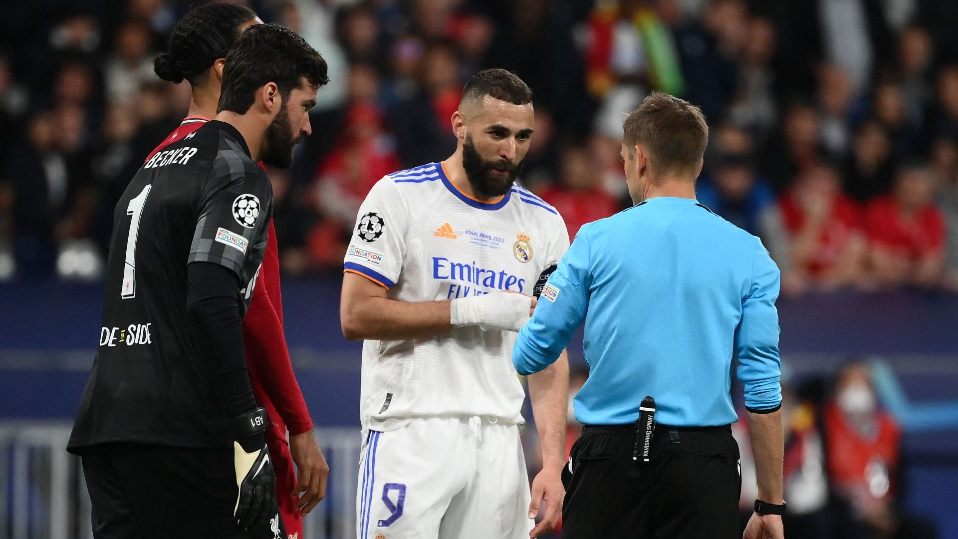 Karim Benzema VAR review 2022 Champions League final