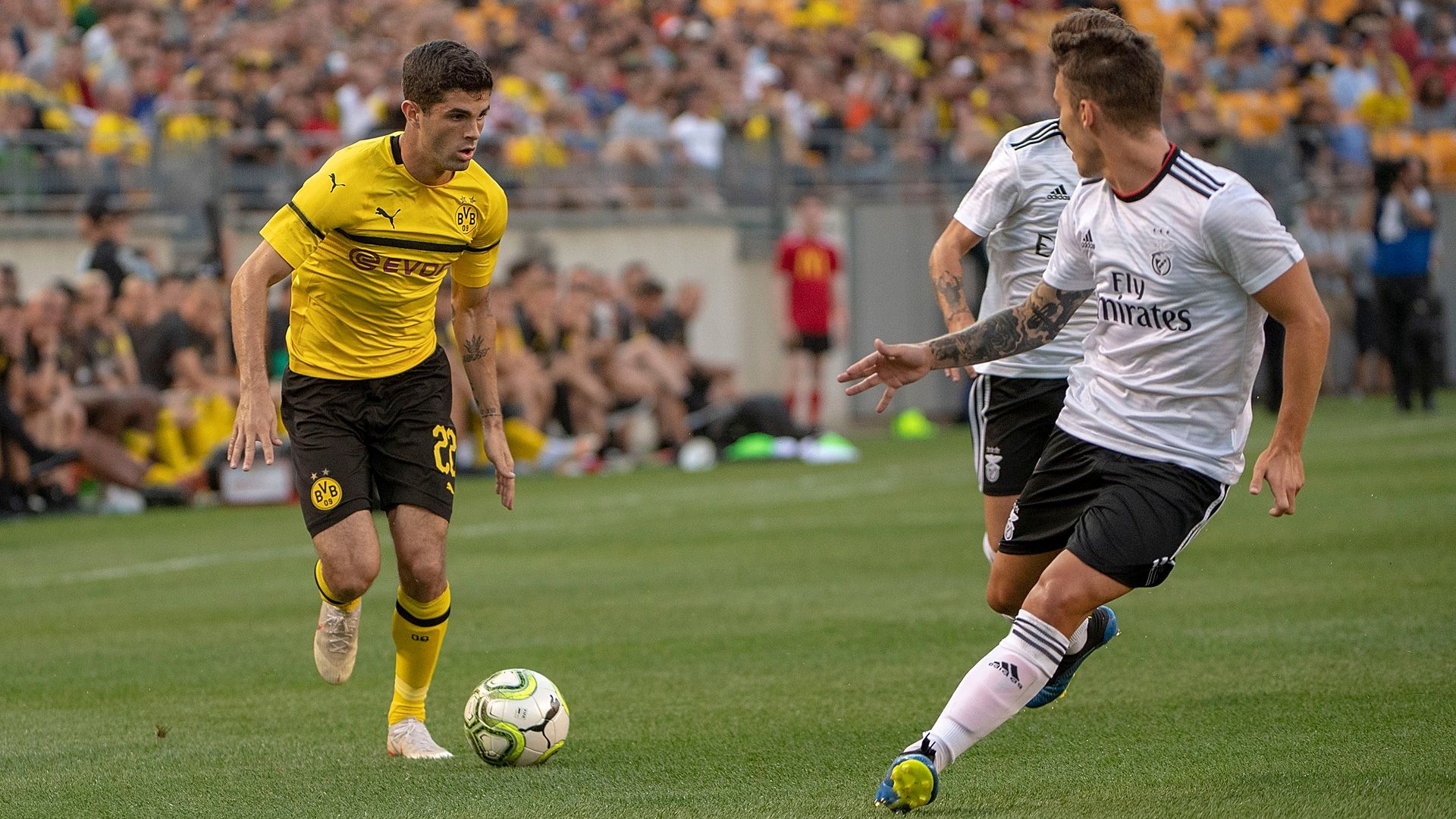 Christian Pulisic Borussia Dortmund ICC Benfica
