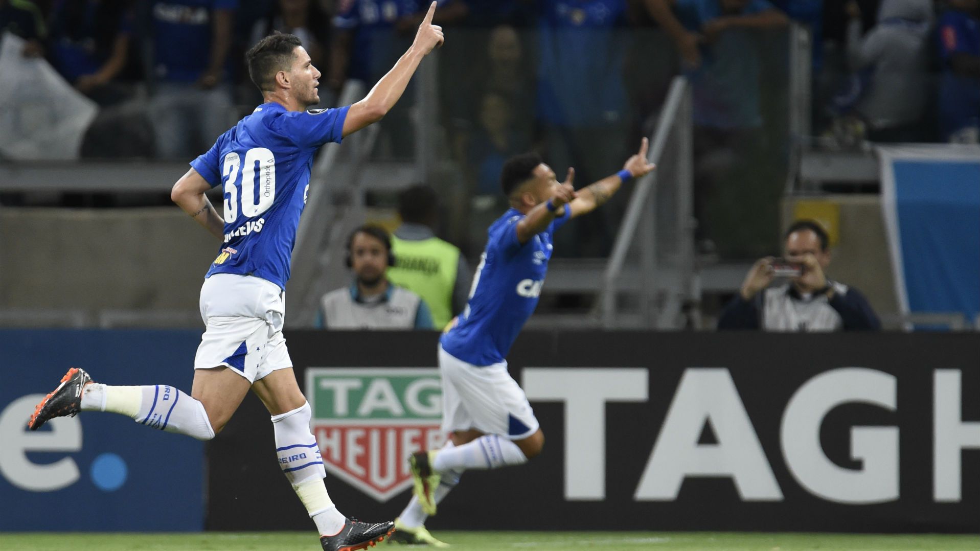 Thiago Neves Cruzeiro Universidad de Chile 260418