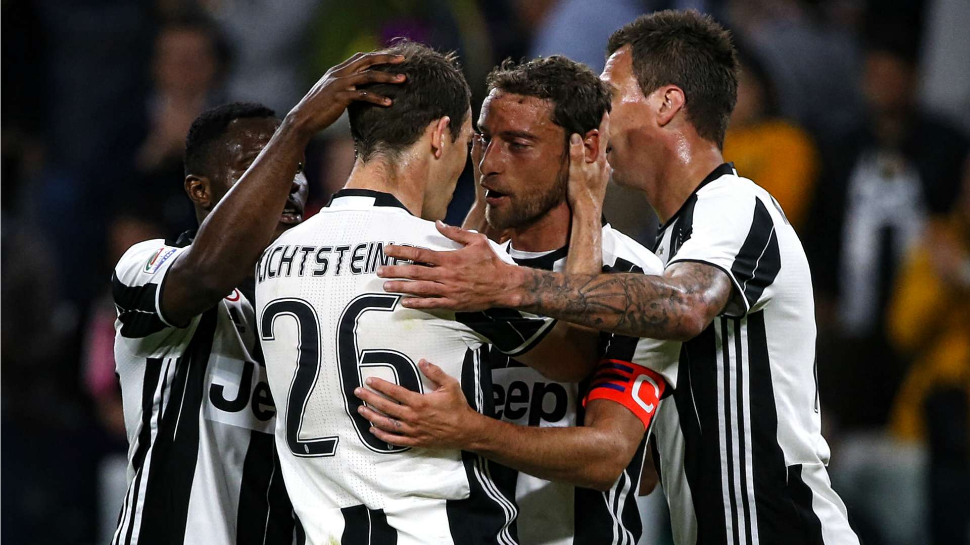 Juventus players celebrate Claudio Marchisio vs Genoa Serie A 23042017