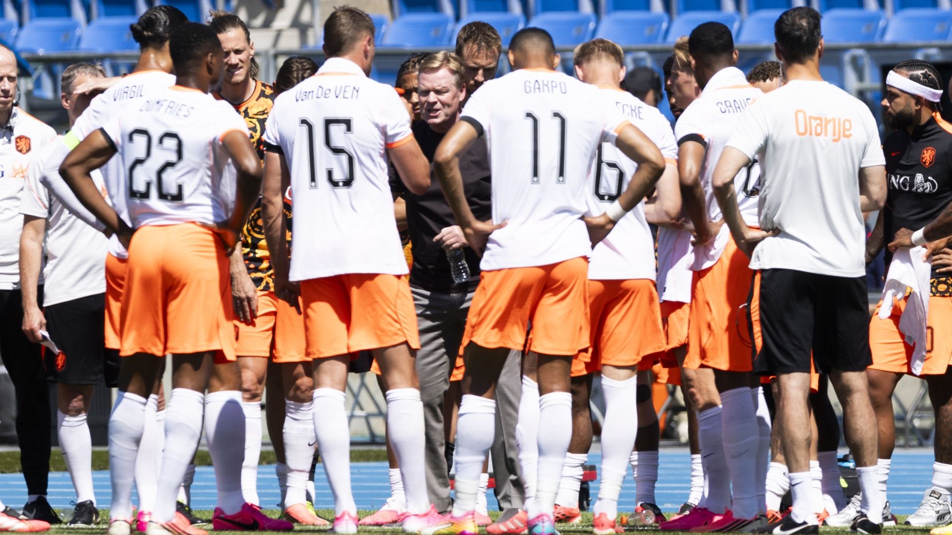 Bizarro: “Duas pessoas da seleção da Holanda se ignoraram durante toda a Copa do Mundo”
