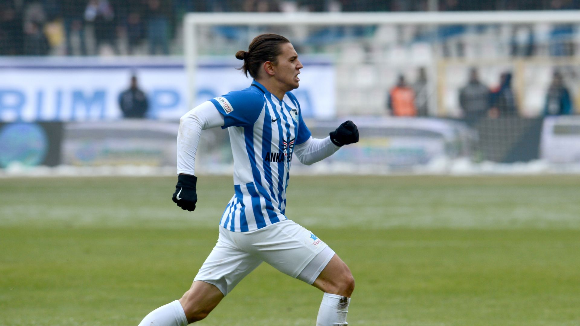 Taylan Antalyali Erzurumspor