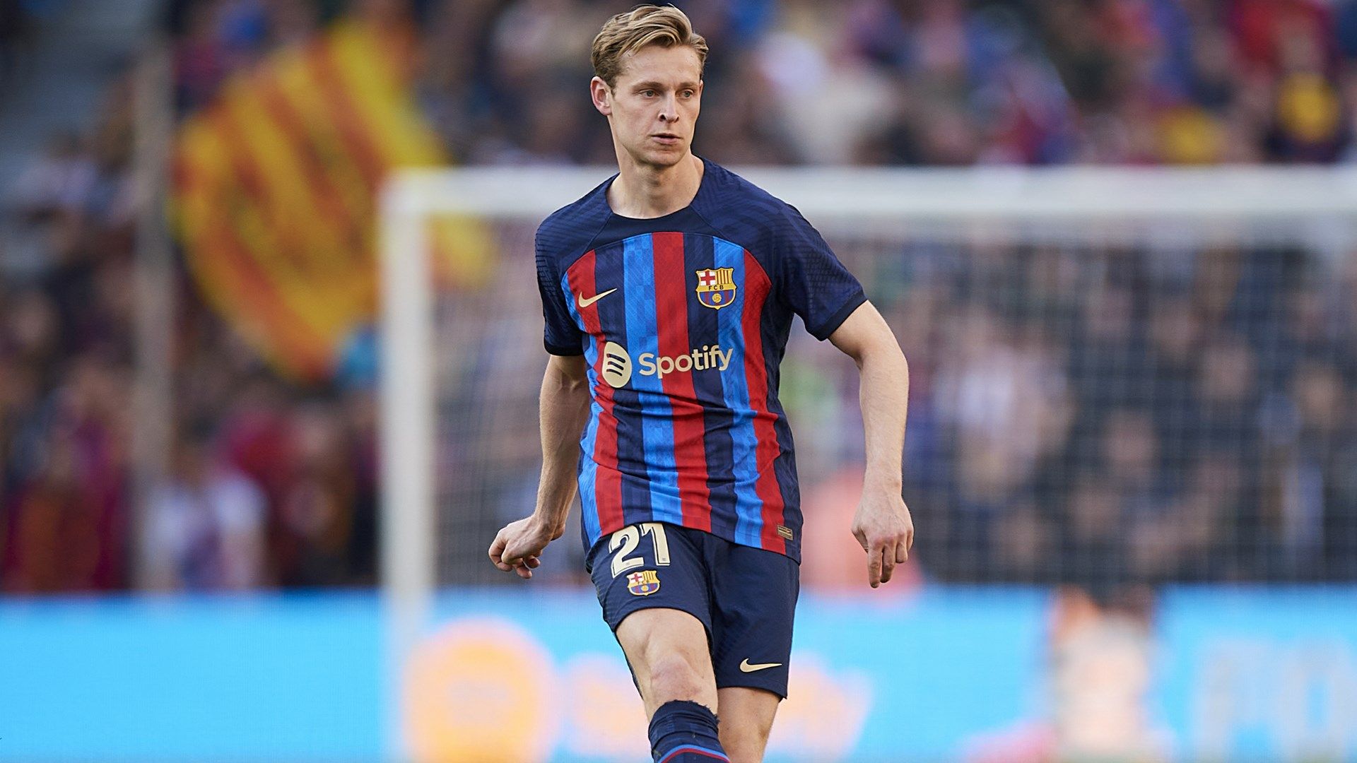 Give it up, Man Utd! Frenkie de Jong ENDS transfer rumours after inspiring  Barcelona to Clasico triumph over Real Madrid | Goal.com US