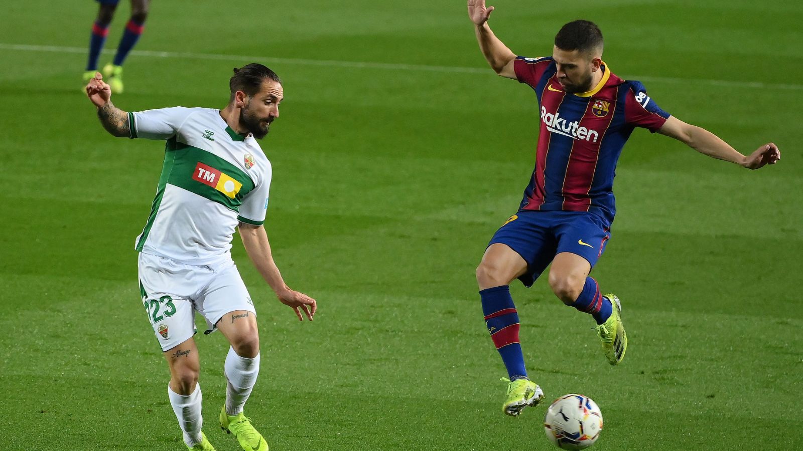 Cifuentes y Jordi Alba, Barcelona vs. Elche