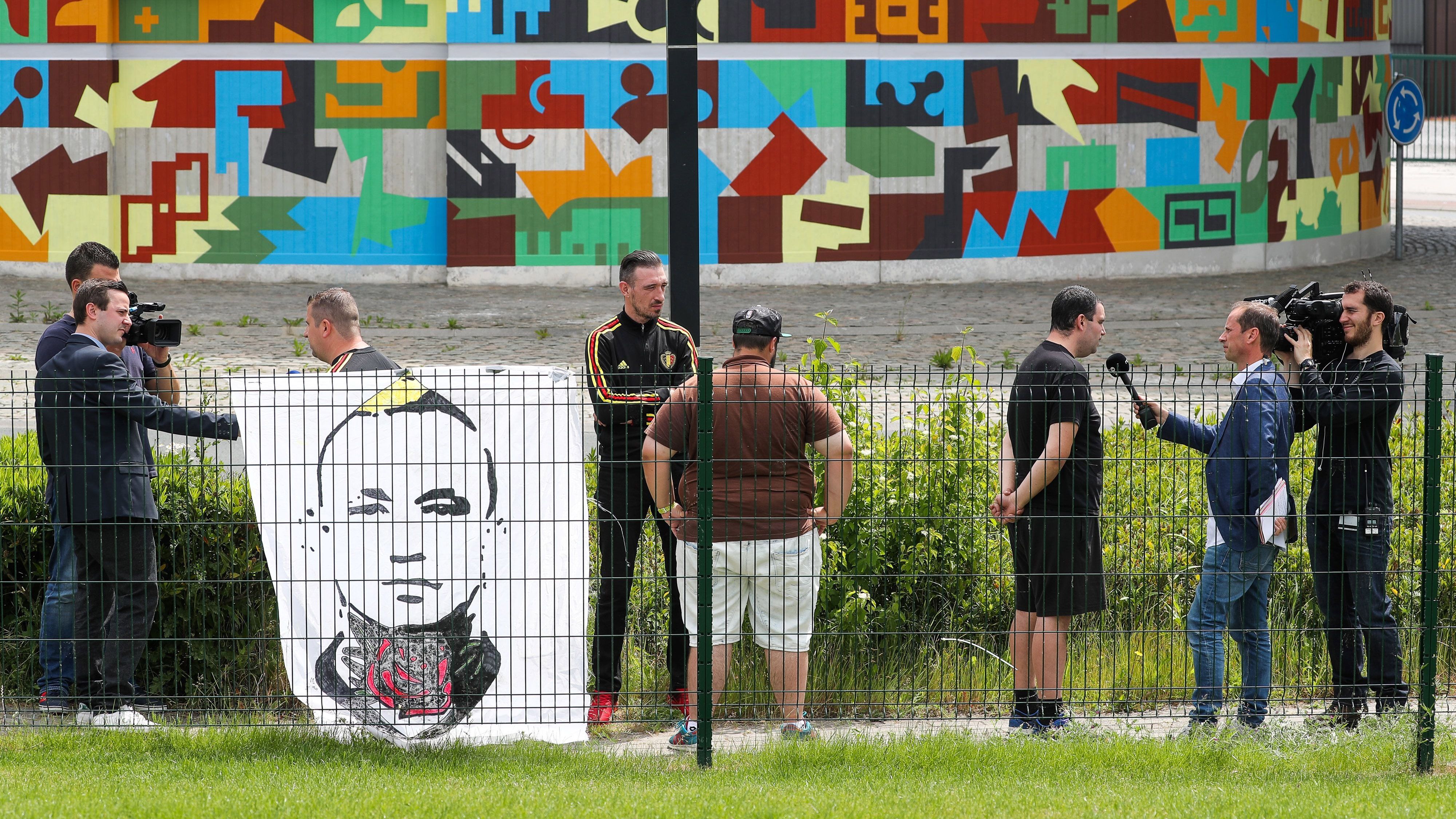 Nainggolan protest