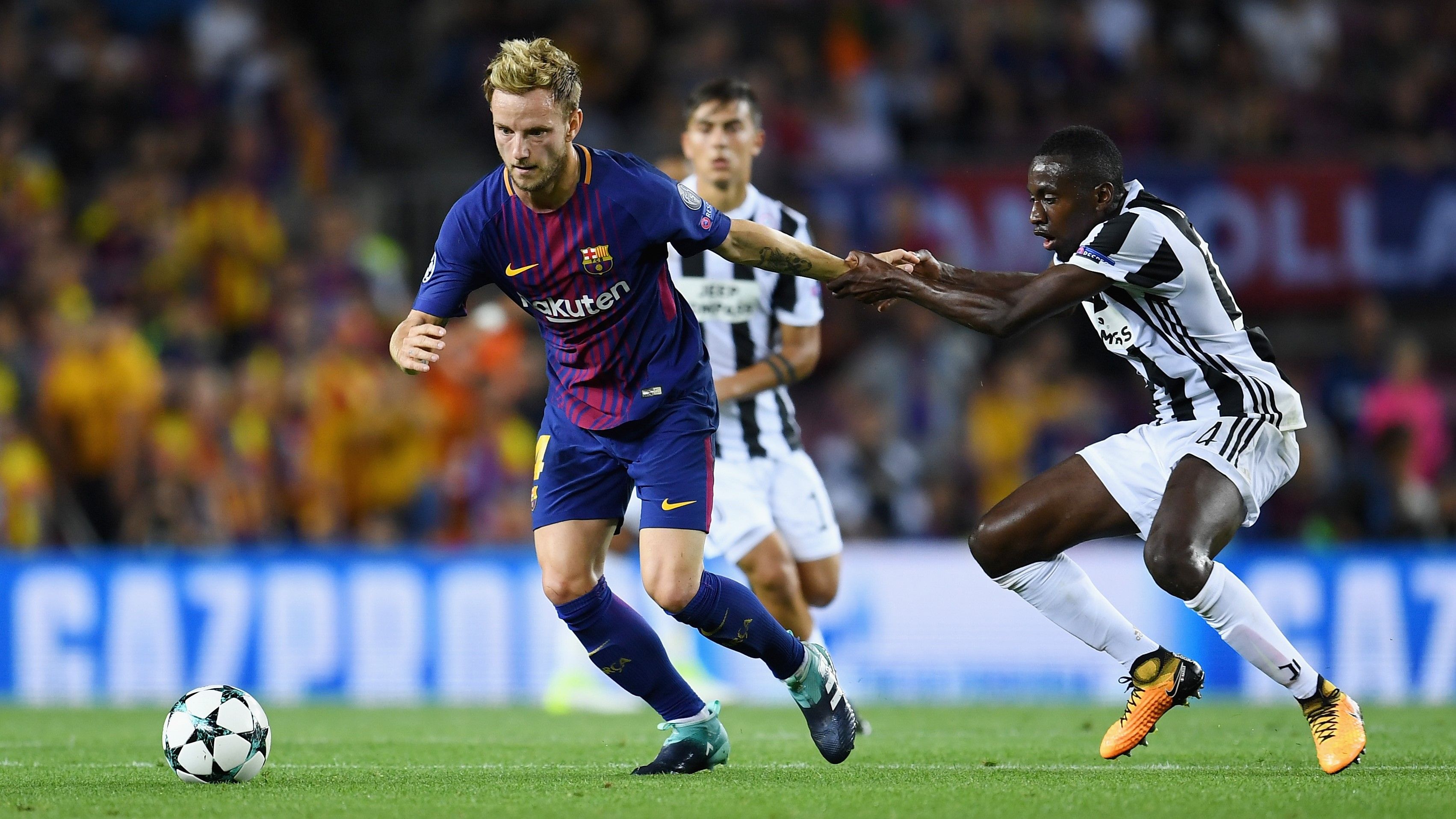 Ivan Rakitic Blaise Matuidi Barcelona Juventus Champions League 12092017