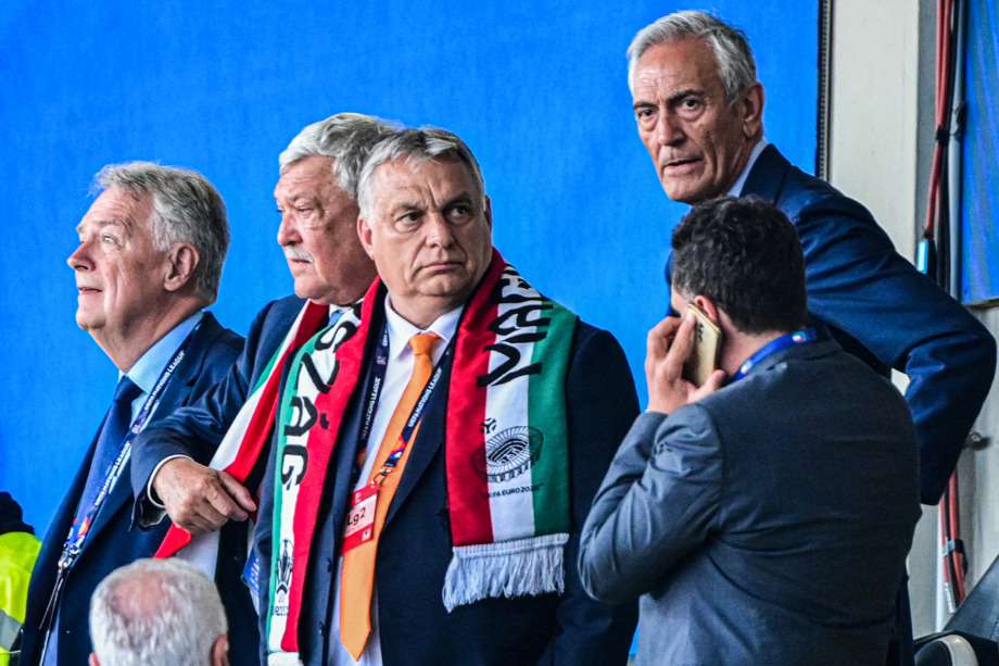 Orbán Viktor Amancio Amaro