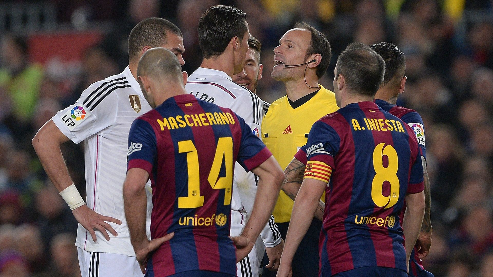 Mascherano Cristiano Ronaldo Barcelona Real Madrid La Liga 22032015