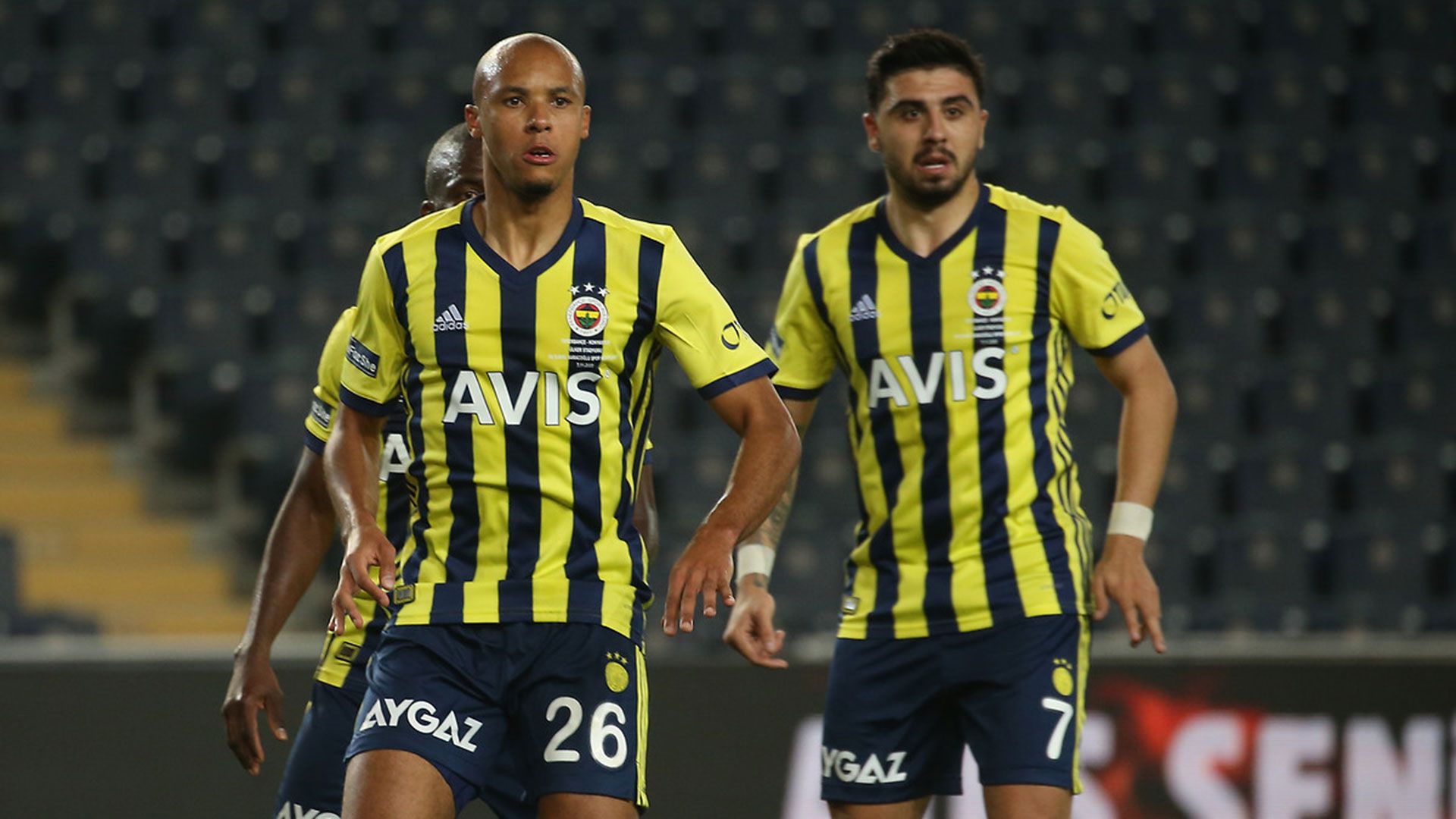 Marcel Tisserand Ozan Tufan Fenerbahce 11072020