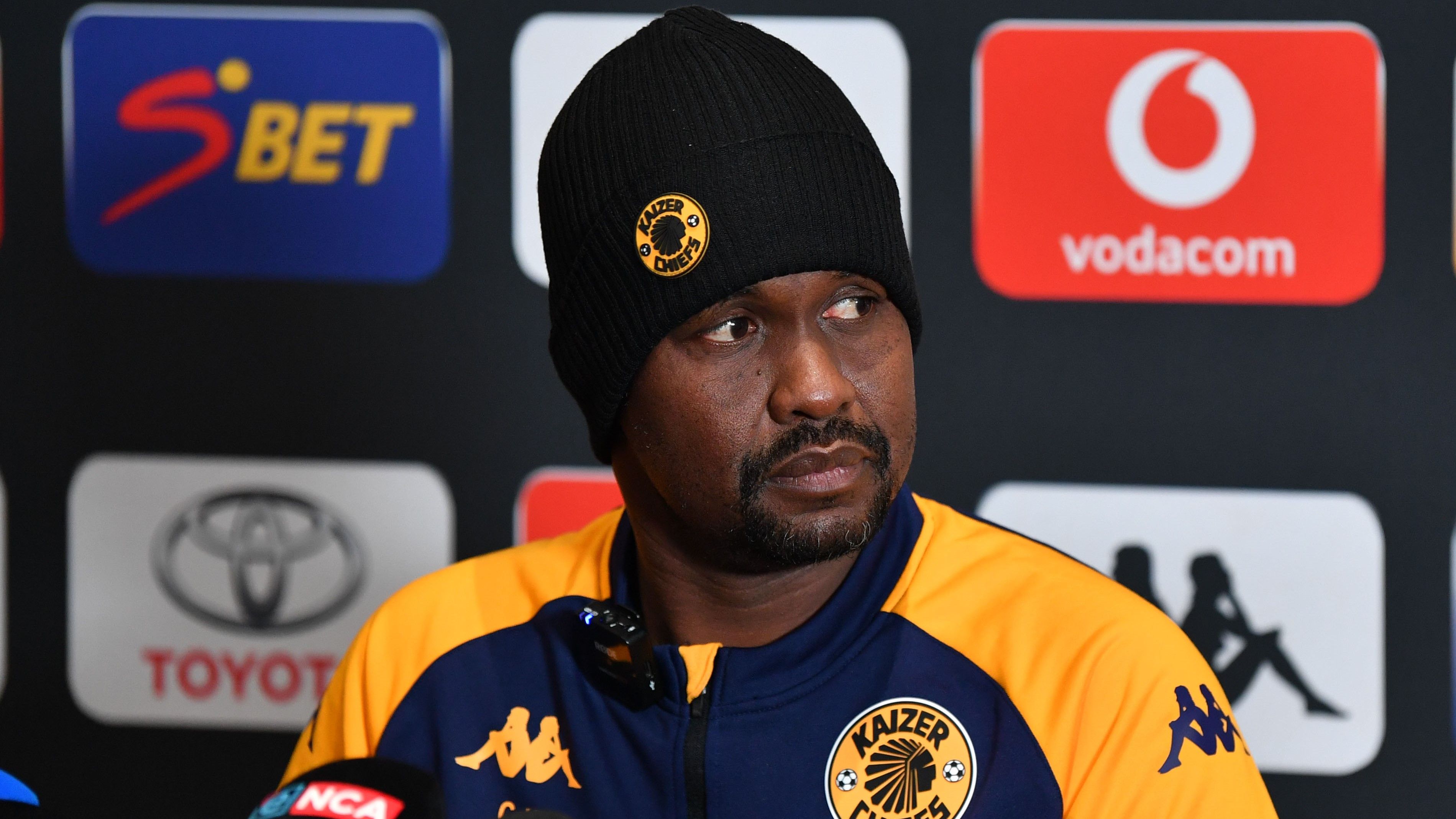 Cedric Kaze, Kaizer Chiefs, October 2025