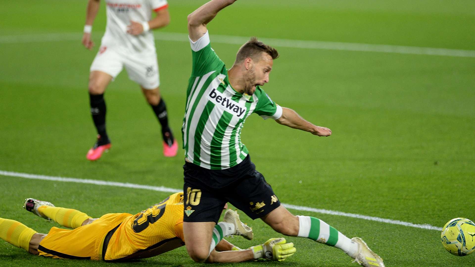 Bono y Canales, Sevilla vs. Betis