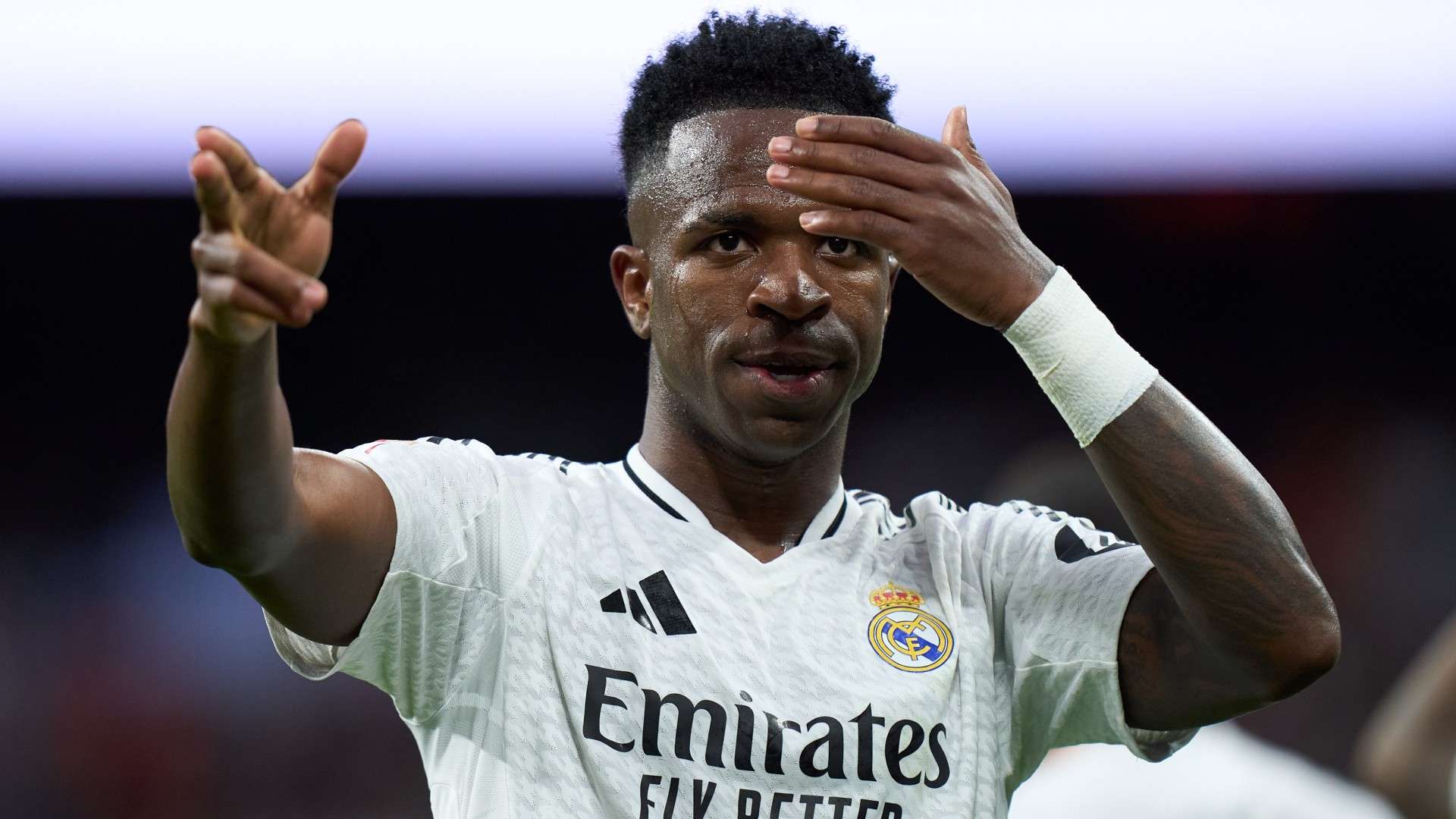 Real Madrid Vinicius ile sözleşme pazarlığında! Mbappe ve Bellingham detayı