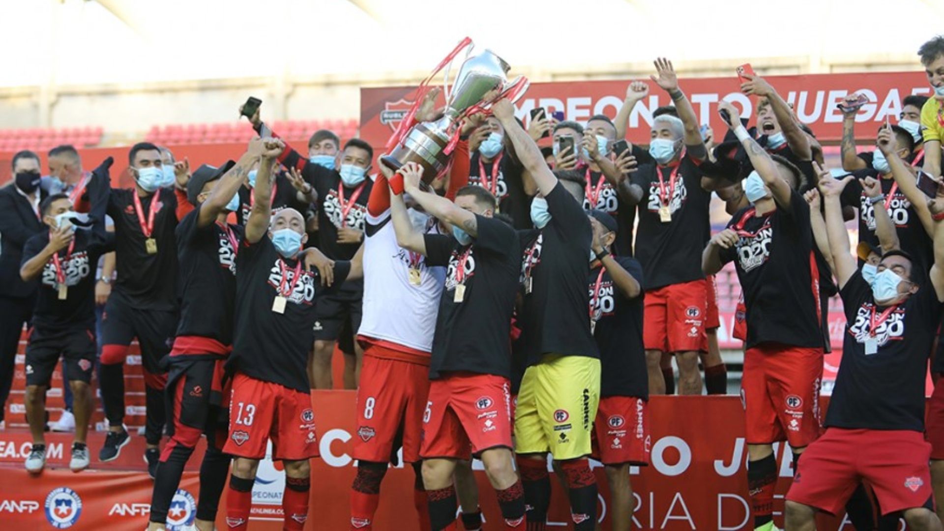 090121 Ñublense campeón de Primera B vs. Copiapó