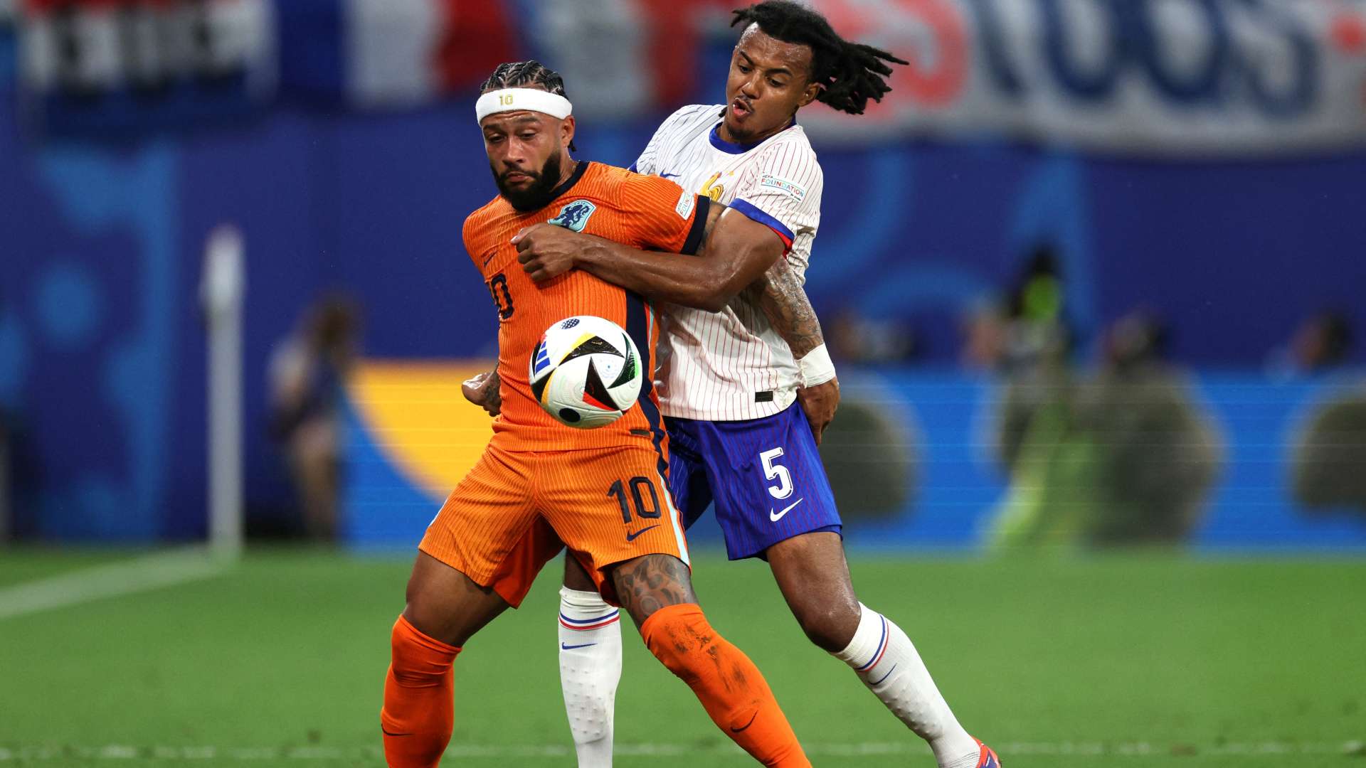 Memphis Depay Jules Kounde Netherlands France Euro 2024 21062024