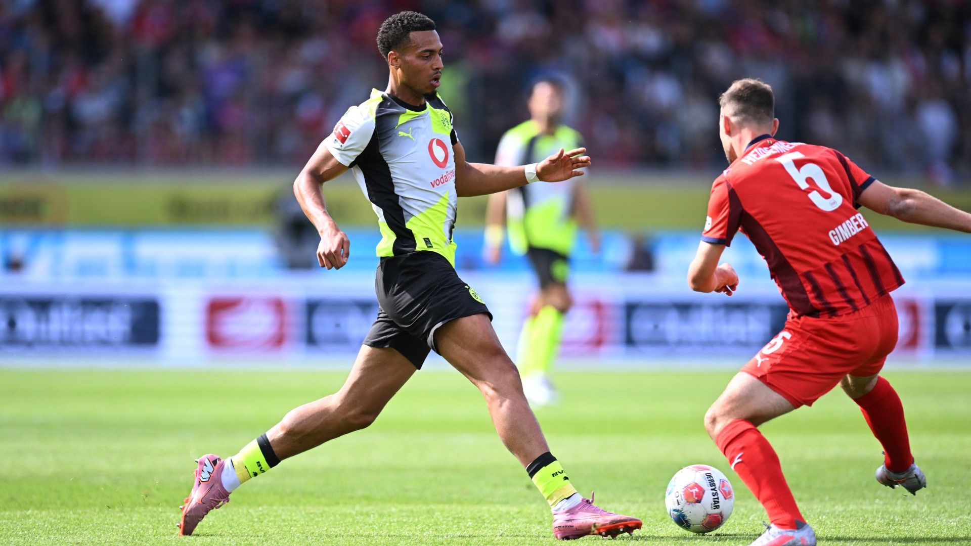 FELIX NMECHA BORUSSIA DORTMUND