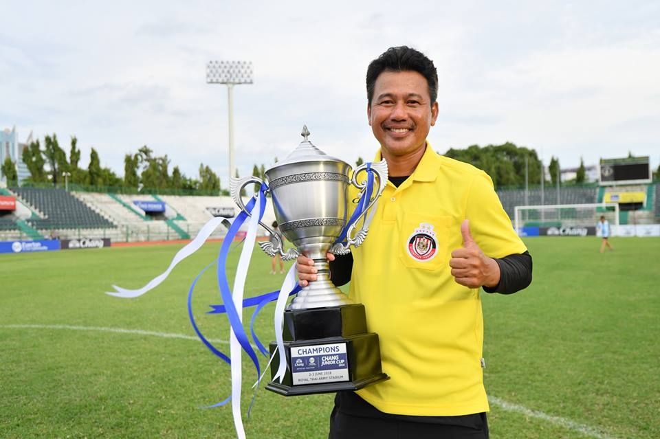 ราชันขาสั้น : เจาะลึกเบื้องหลัง “อัสสัมชัญธนบุรี” แชมป์ช้าง จูเนียร์ คัพ 3 สมัย