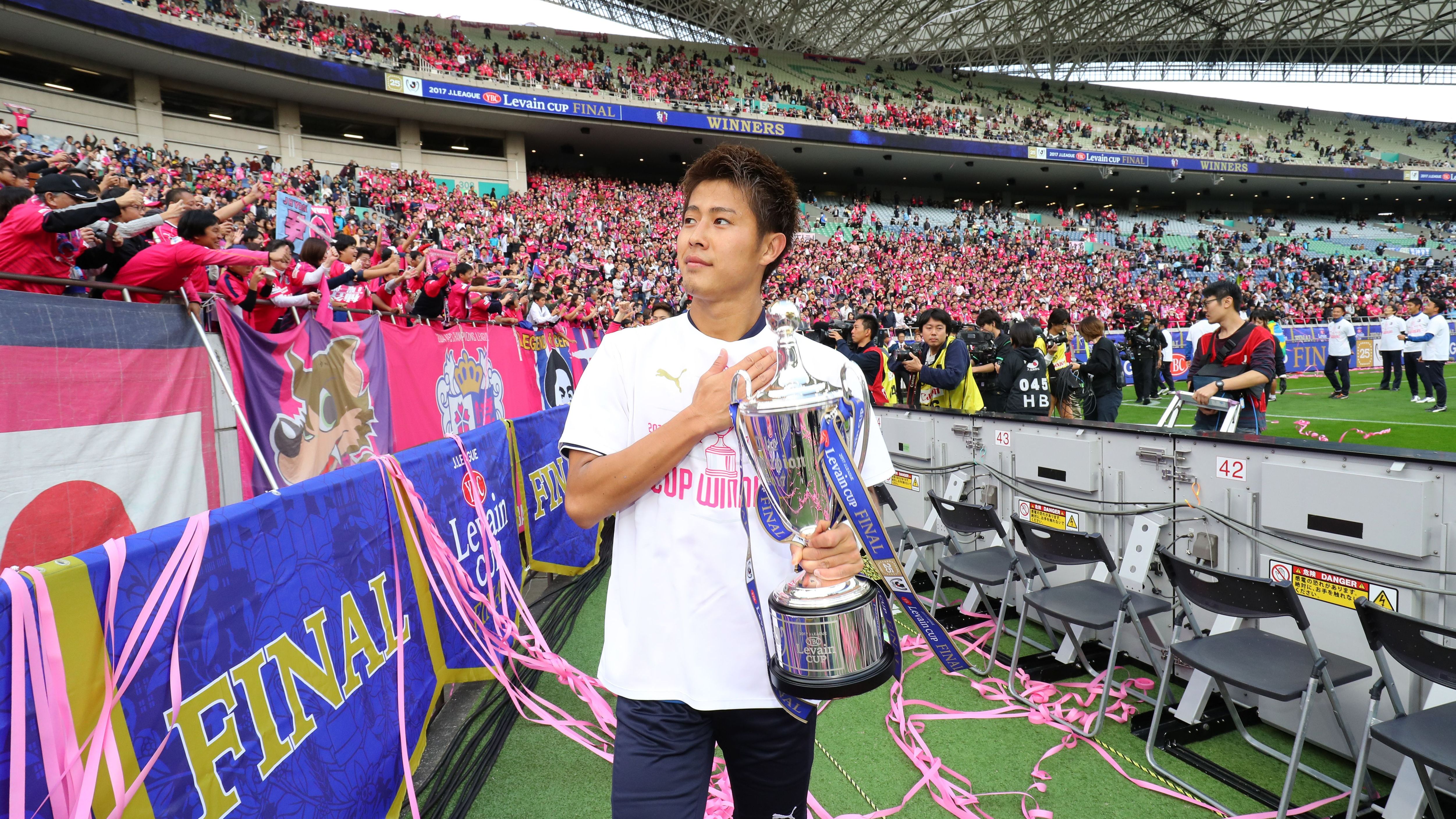 引退！！元セレッソ大阪　柿谷曜一朗　記念メモリアルプレート　限定300個 引退！！元セレッソ大阪 柿谷曜一朗 記念メモリアルプレート