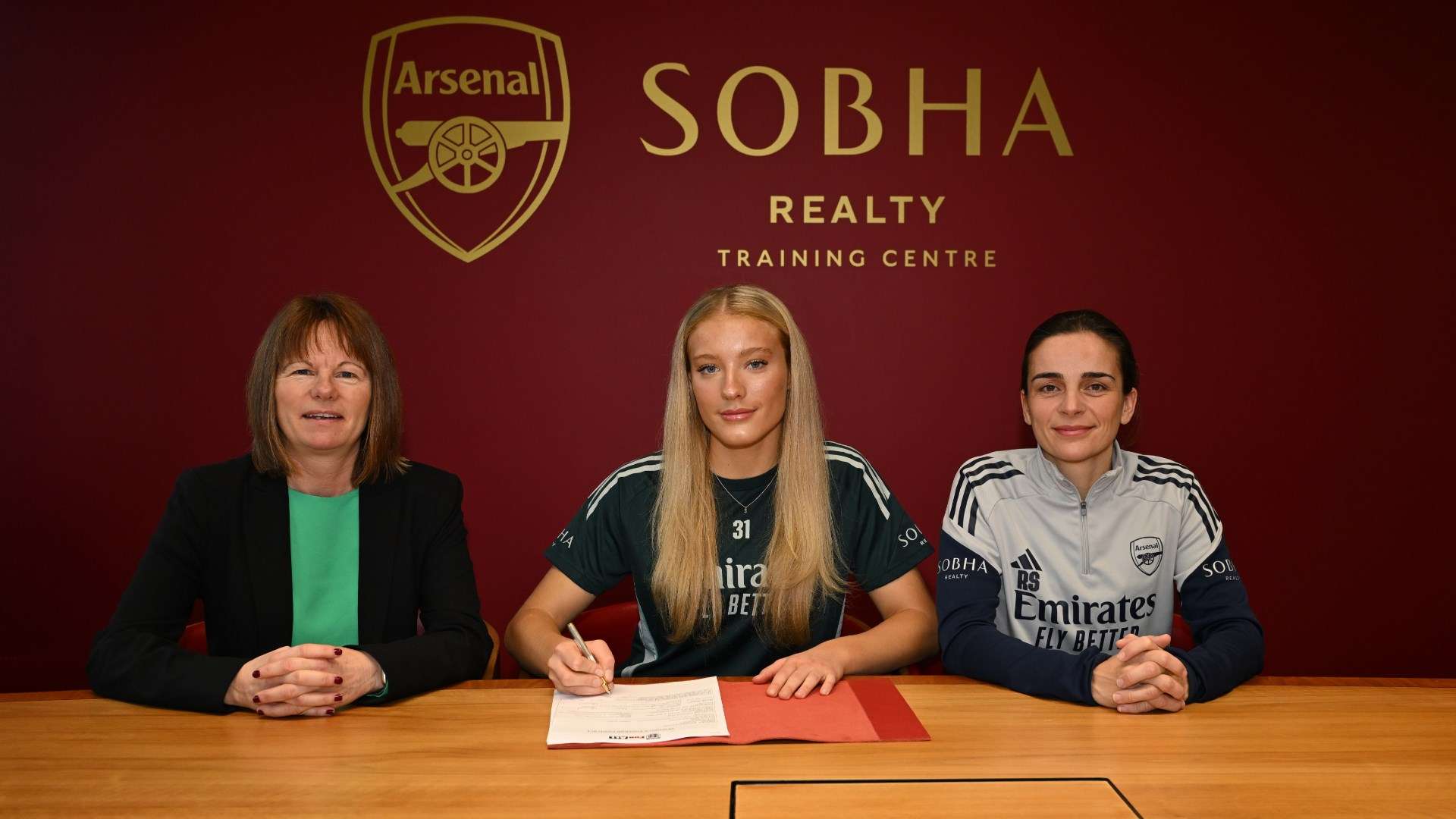 Smilla Holmberg Renee Slegers Arsenal signing 2026