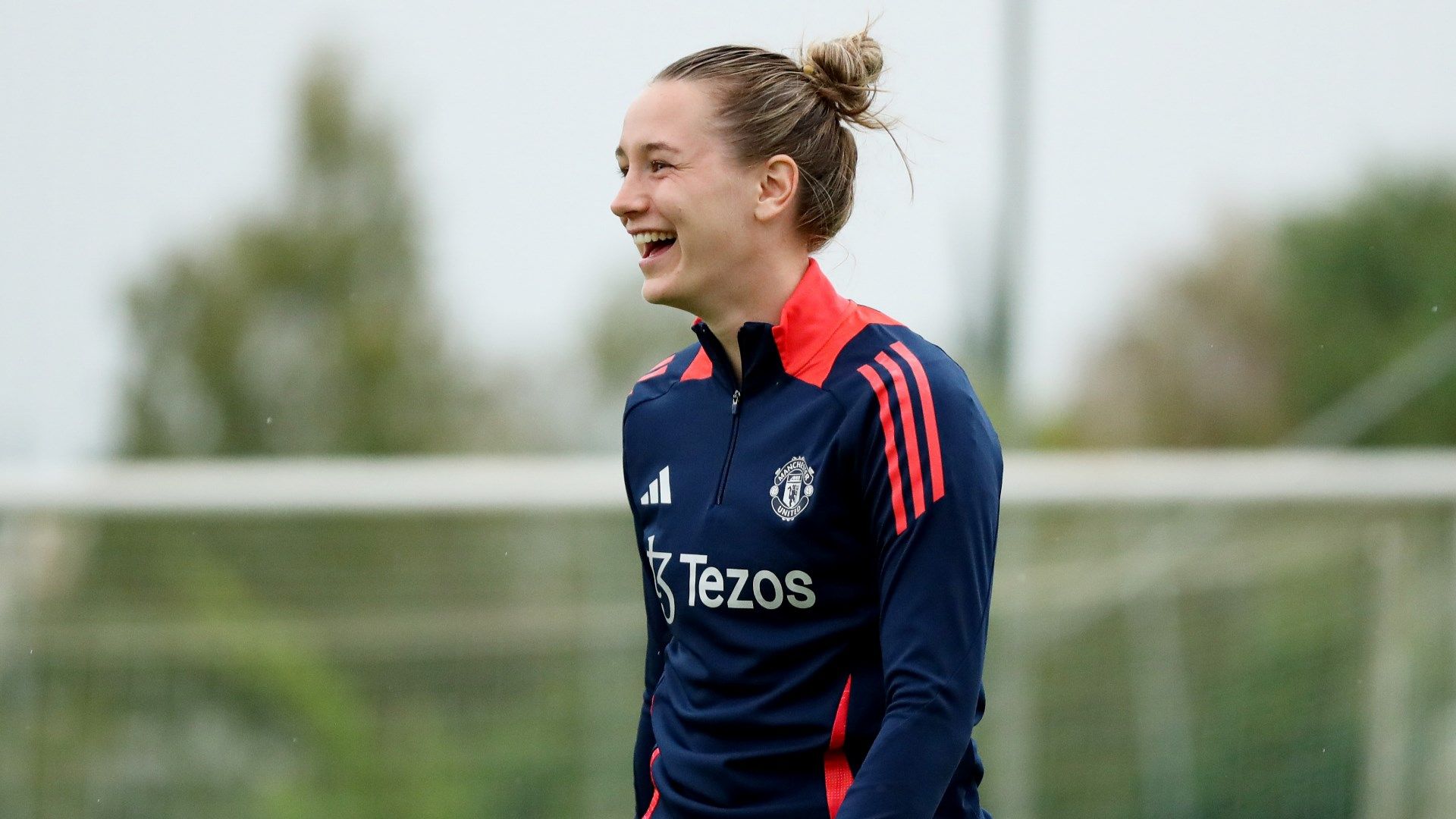 Elisabeth Terland Man Utd training 2024-25